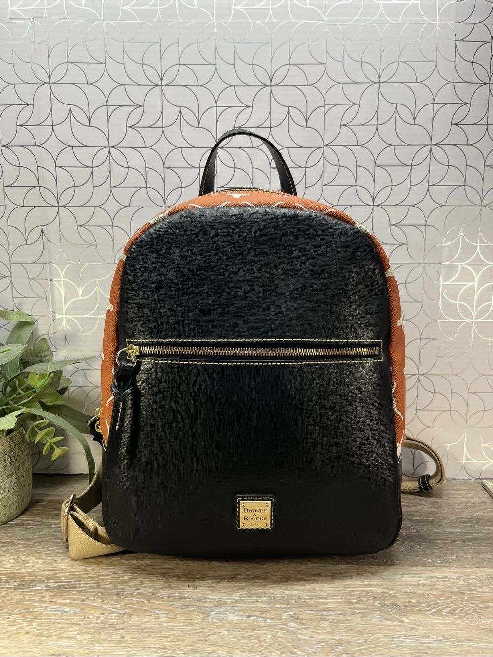 5341āDooney & Bourke Black orange Texas Longhorns backpack 267585341